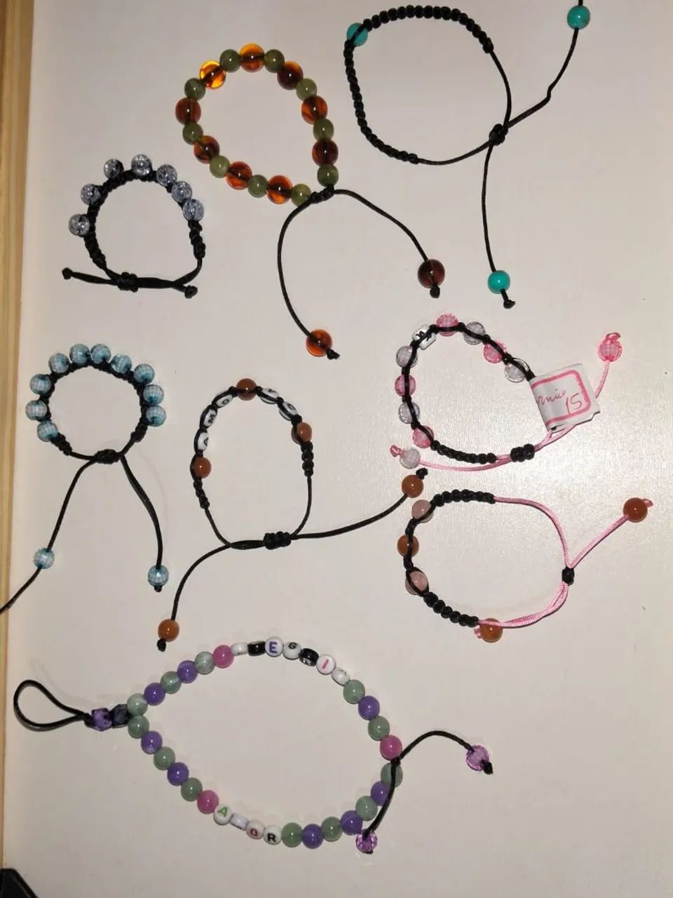 Vendo pulseiras de macrame e faço encomendas tbm para quem quer vender  - Foto 2