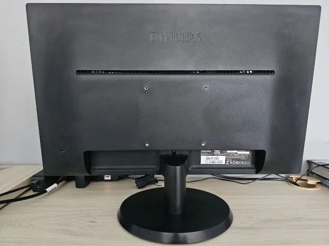 Monitor PHILIPS 223V5LHSB2/57 - Foto 4