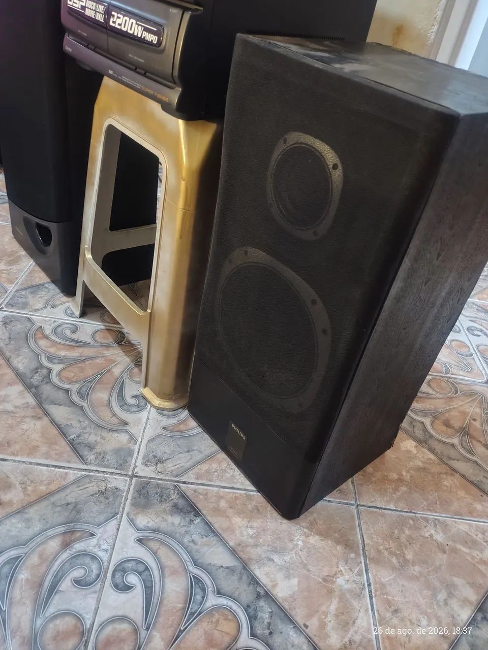 120,00 TUDO .DUAS CAIXAS DE SOM DE 8 POLEGADAS PERFEITA.YR9CO.   - Foto 2