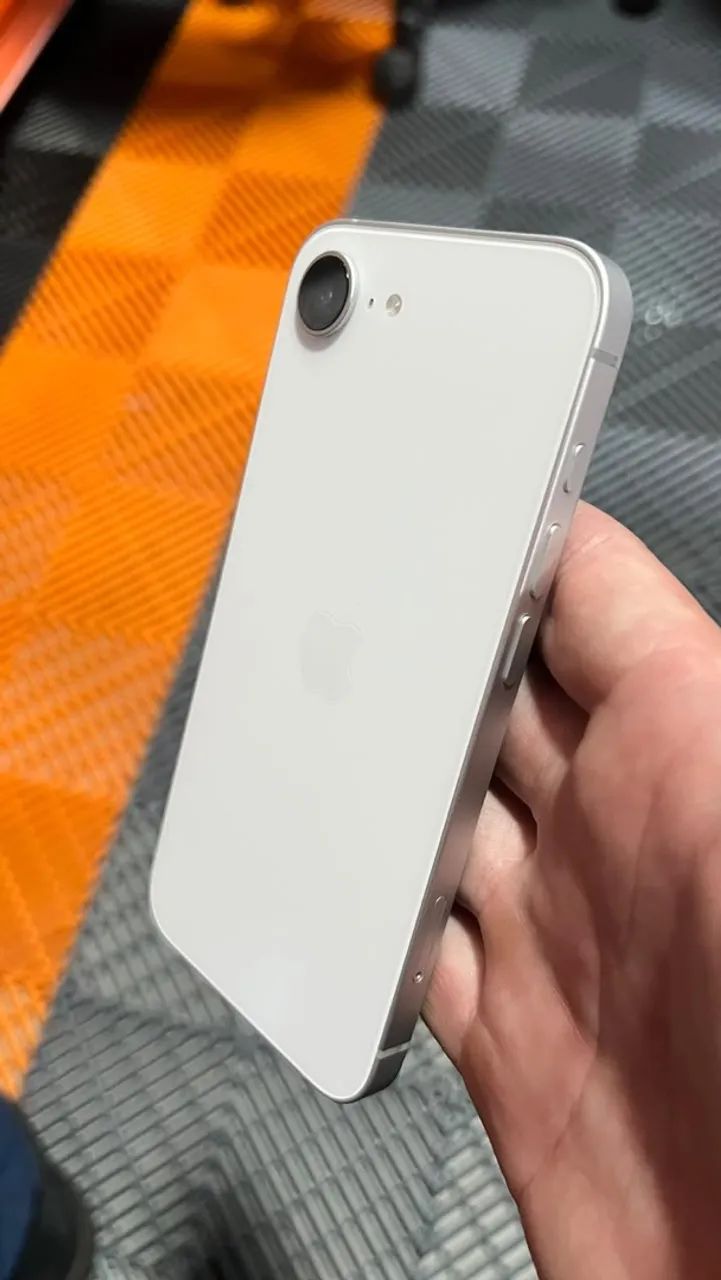 VENDO - iPhone 16E - Foto 2