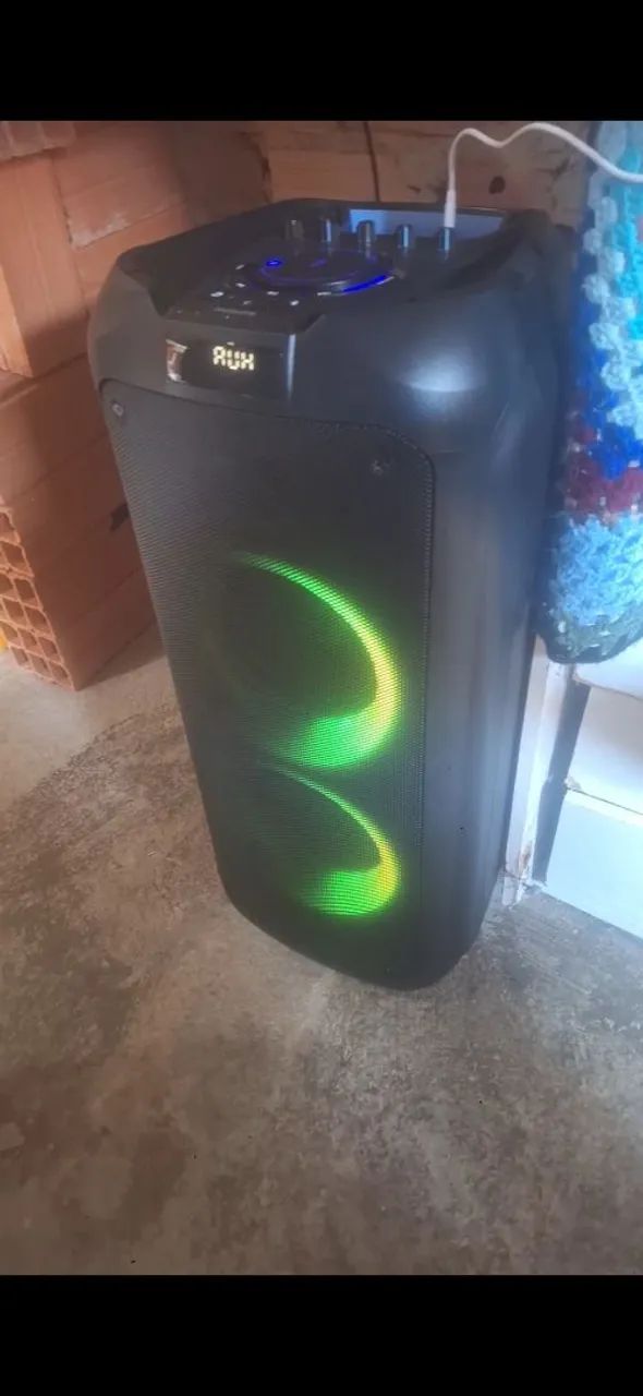 Vendo caixa de so Philips 