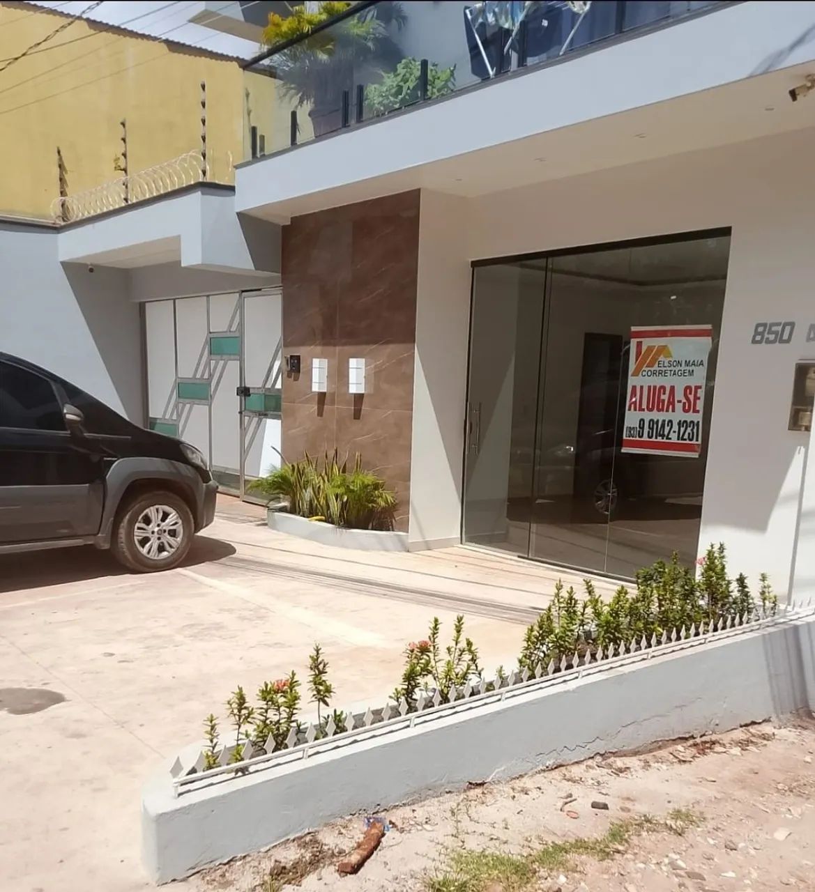  Ponto comercial . * .........