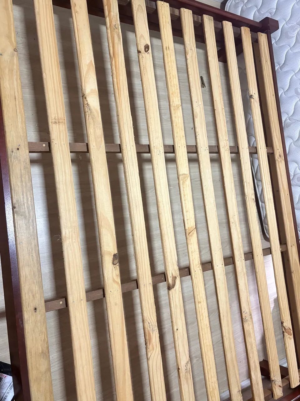Cama de madeira maciça  - Foto 3