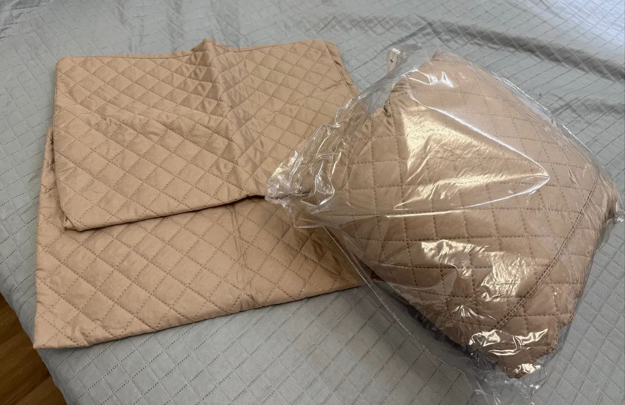 Cobre leito /colcha queen com 2 fronhas 