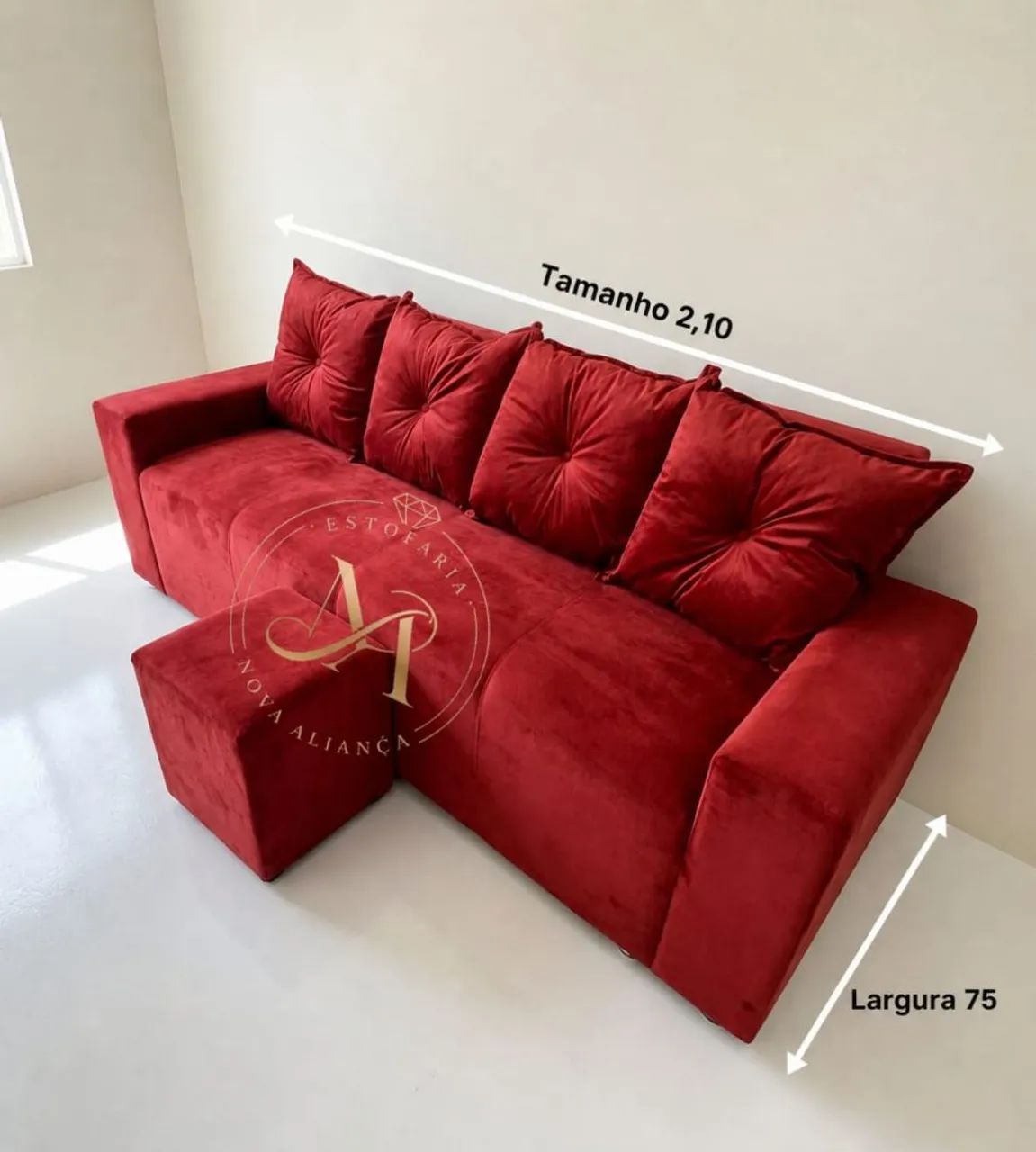 Sofa de 4 lugares com puff promoção aproveite 