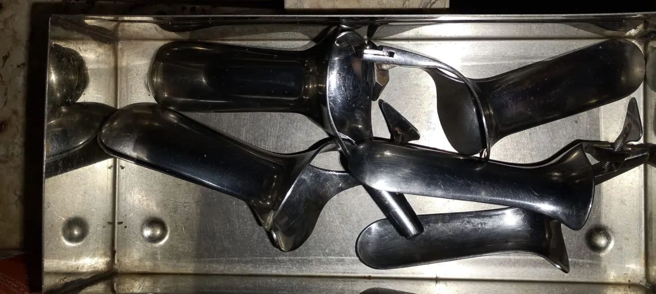 Vendo tesouras diversas , pinça s e outros - Foto 3