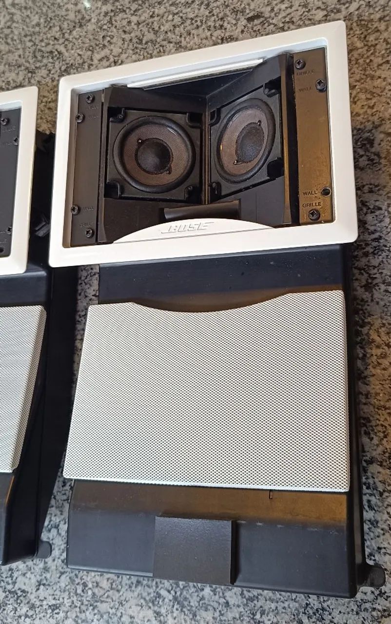 Bose Virtually Invisible 191caixas para embutir teto/parede kit com 4 caixas. - Foto 4