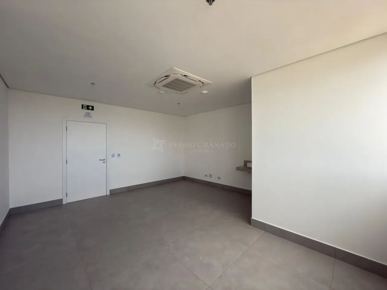 Sala Comercial com Ar-Condicionado e Banheiro Privativo - Unique Medical Center - Foto 3