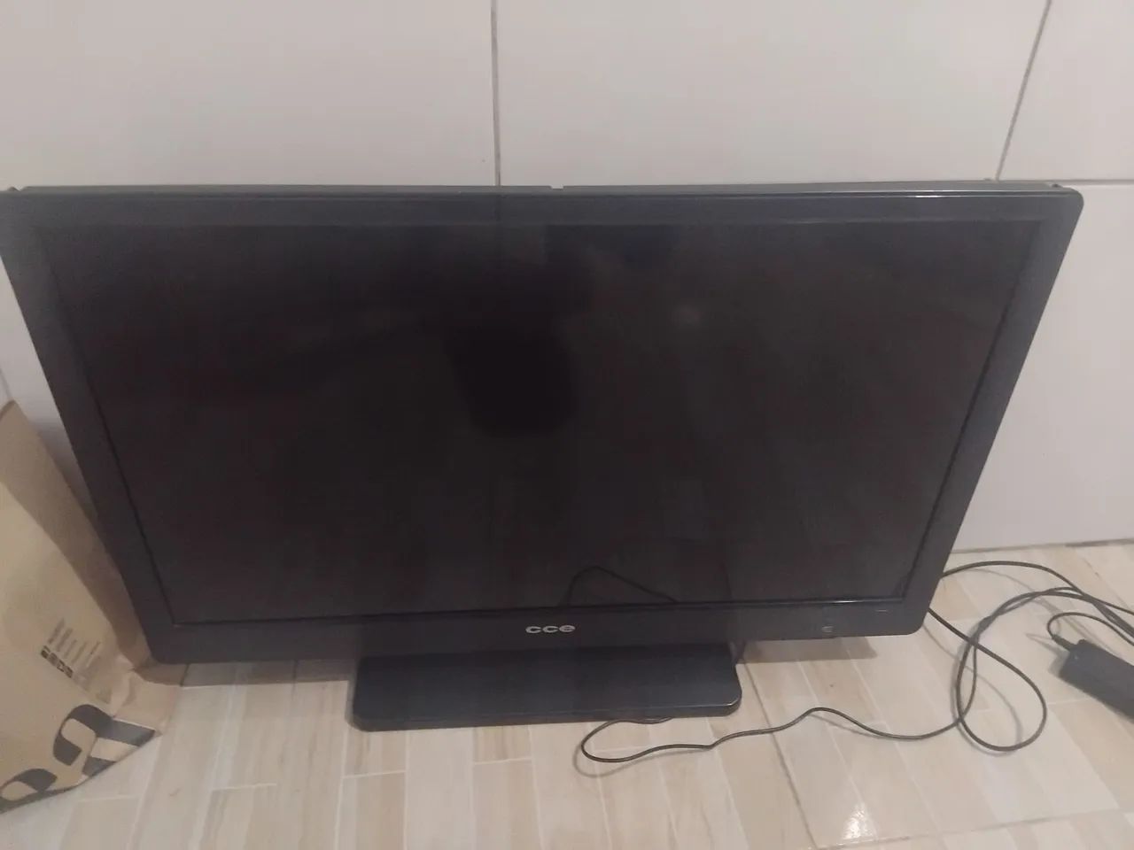 Tv cce 32 polegadas - Foto 2