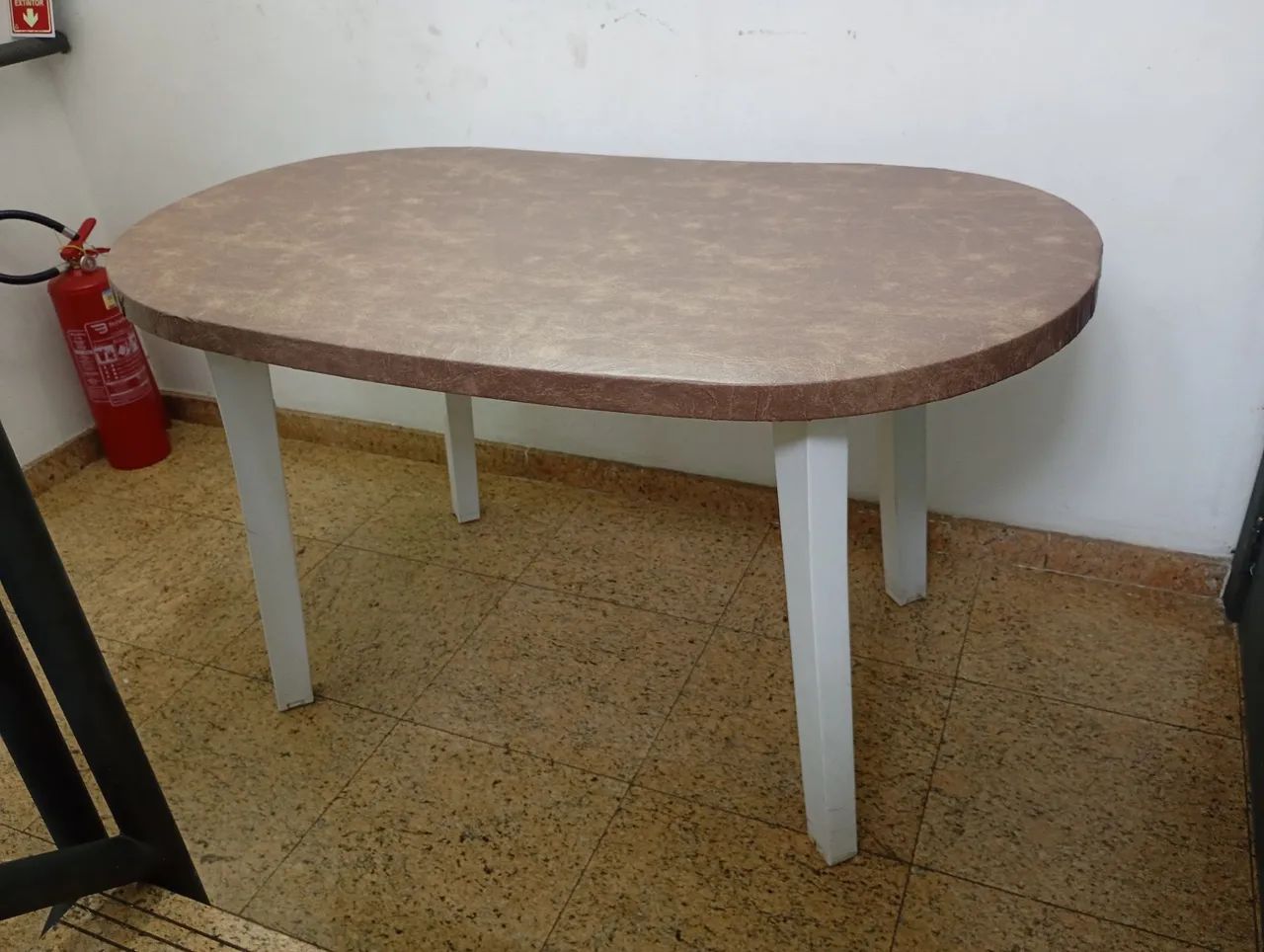 Mesa de plástico oval grande - Foto 4