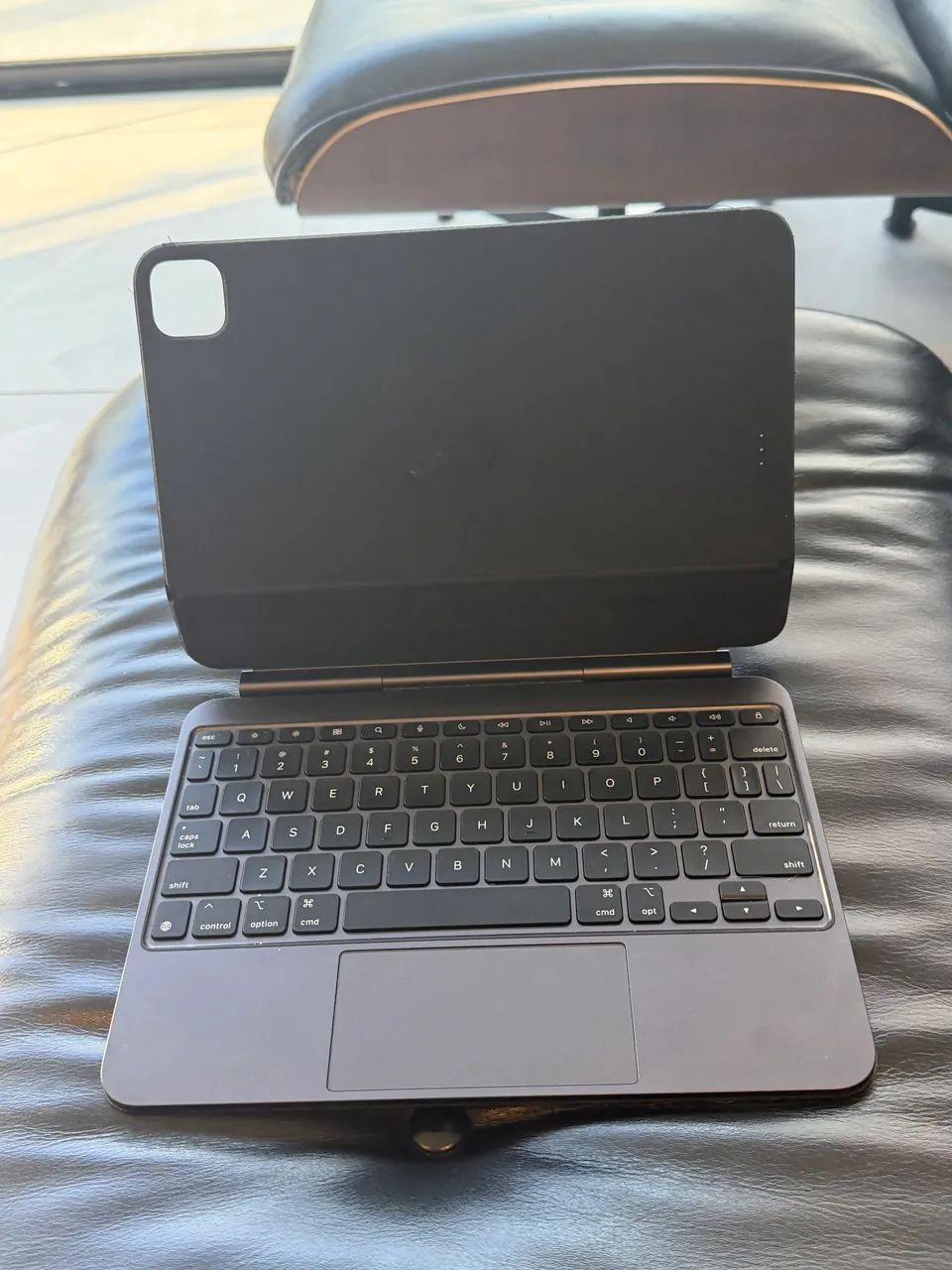Teclado Magic Keyboard pra iPad Pro (m4/m5 ) 11 polegadas - Foto 2