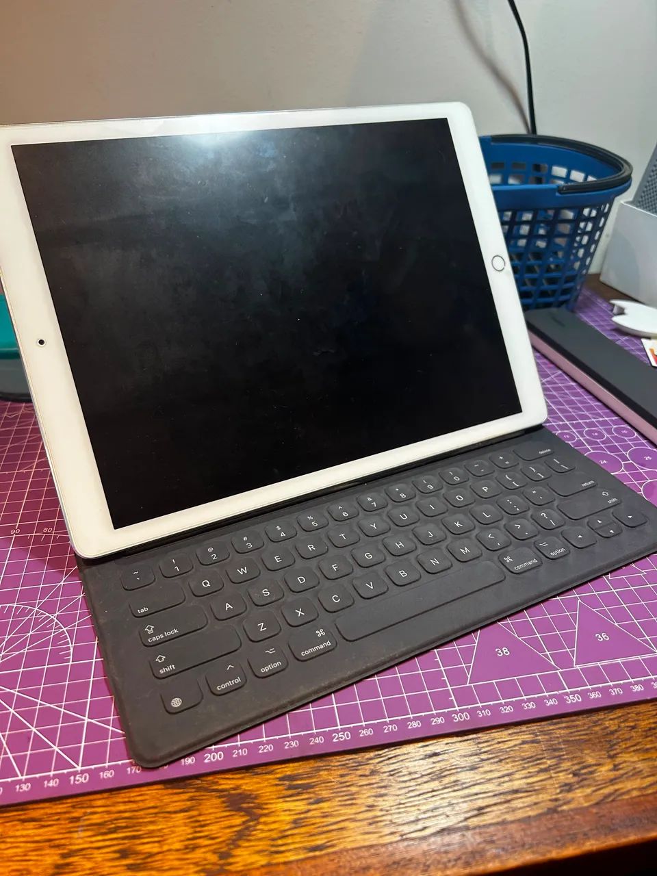 Ipad pro 2017 + apple pencil + teclado original - Foto 3