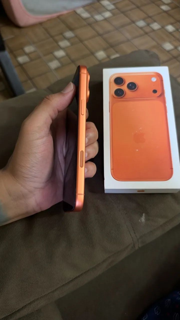 IPHONE 17 PRO MAX 256GB LARANJA - Foto 3