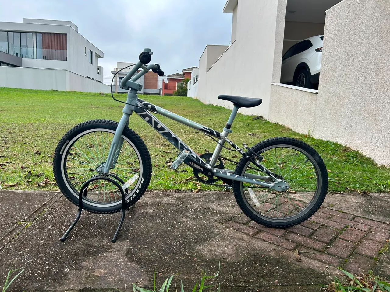 Bicicleta BMX importada UMF