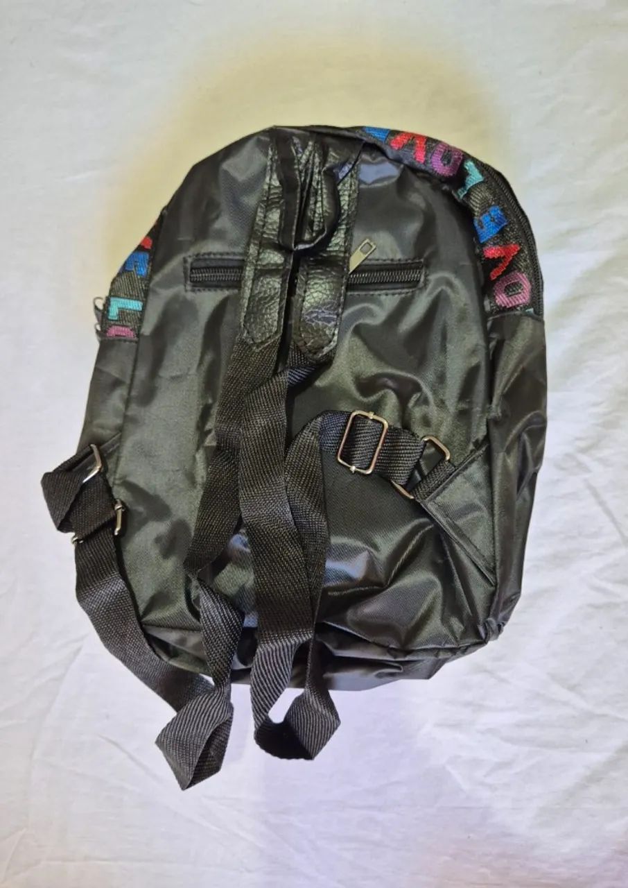 Mini mochila preta nova - Foto 4