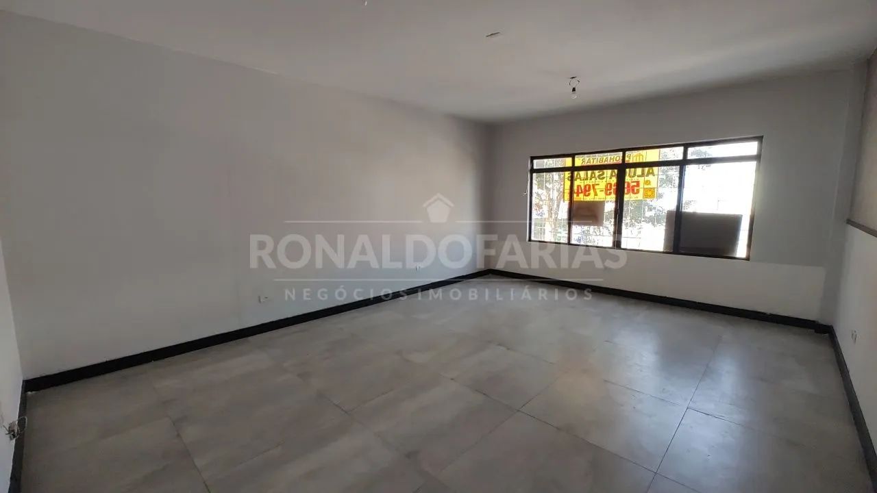 Sala comercial aluga-se com 27 m2 em Interlagos - Zona Sul