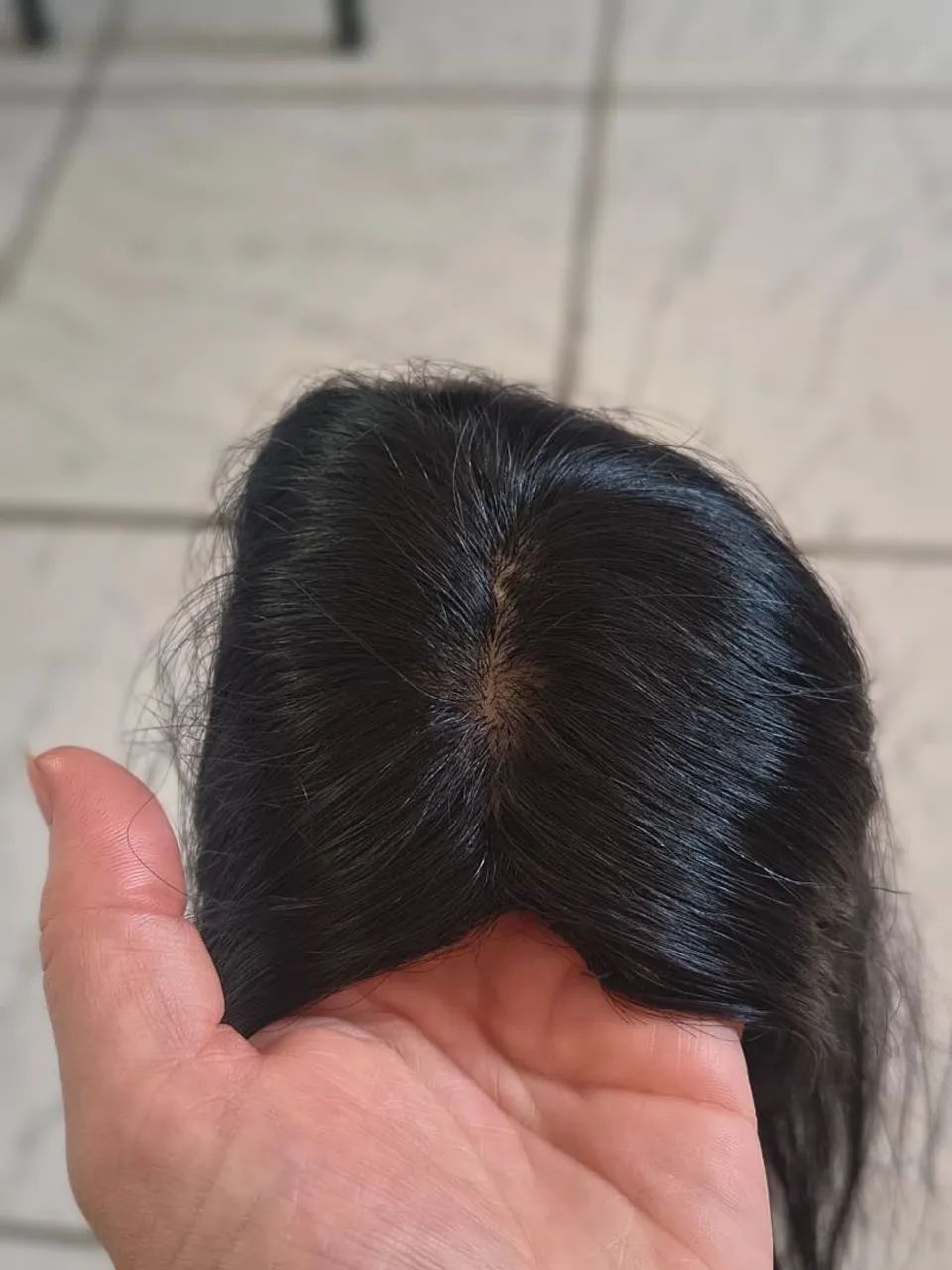 Topo de cabelo imitação couro cabeludo na cor preto  - Foto 3