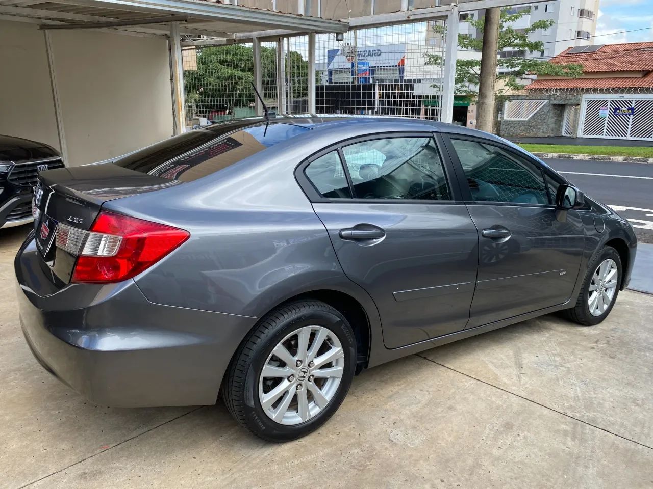 Honda Civic Sedan LXS 1.8/1.8 Flex 16V Mec. 4P 2014 - Foto 10