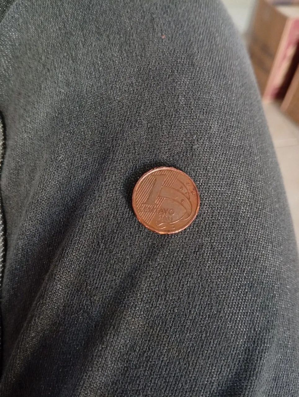 Moeda de 1 centavo 2004.
