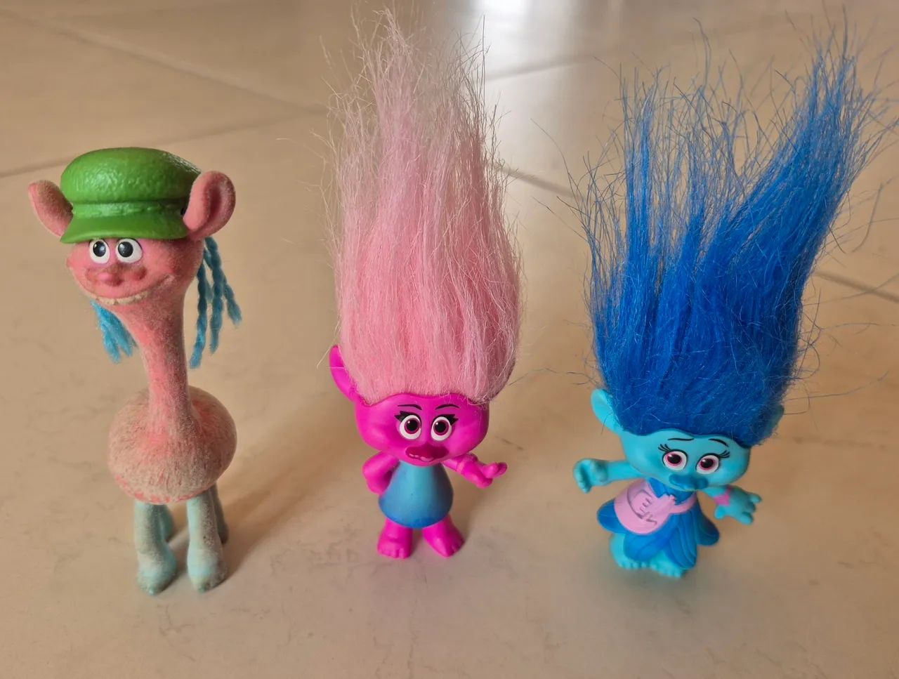 Miniaturas Trolls Hasbro originais - Foto 2