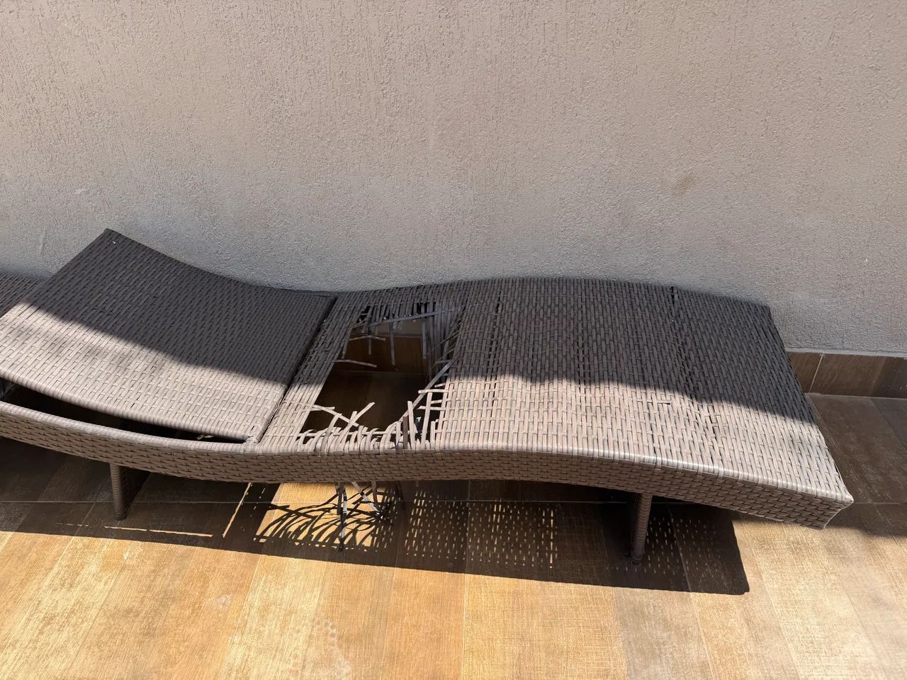 Espreguiçadeira para piscina. - Foto 3