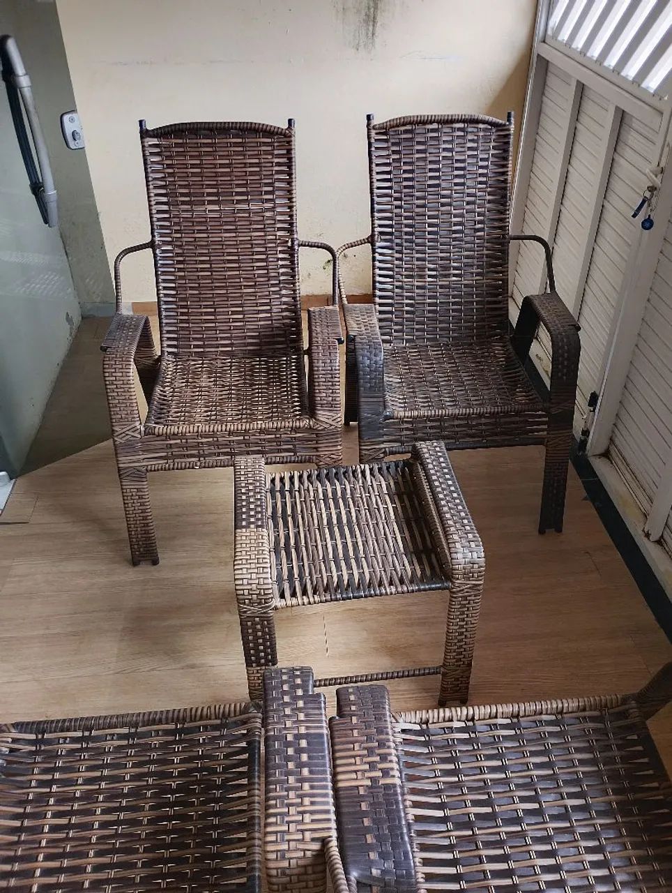 Conjunto de Cadeiras com Mesa de centro  - Foto 5