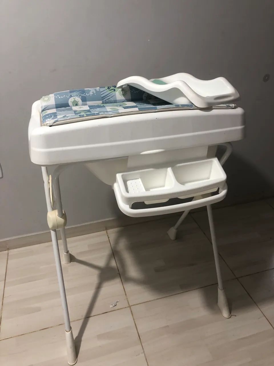 Vendo banheira para bebê super conservada 