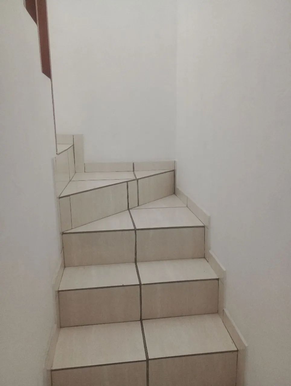 Vendo sobrado .com uma casa fundos  - Foto 4