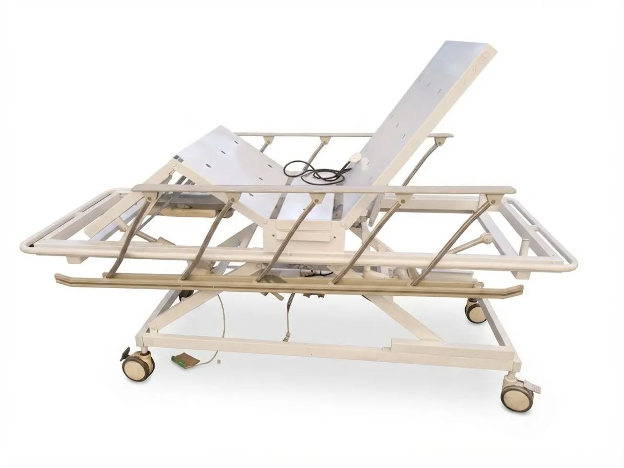 Cama hospitalar elétrica com 8 movimentos  - Foto 2