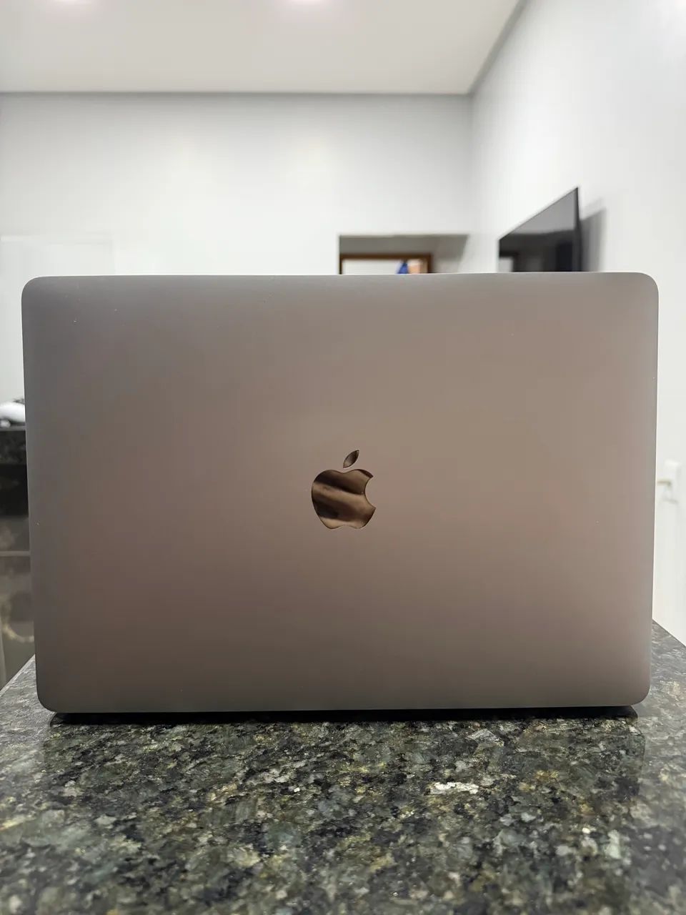 MacBook Pro M2 2022 TOUCHBAR