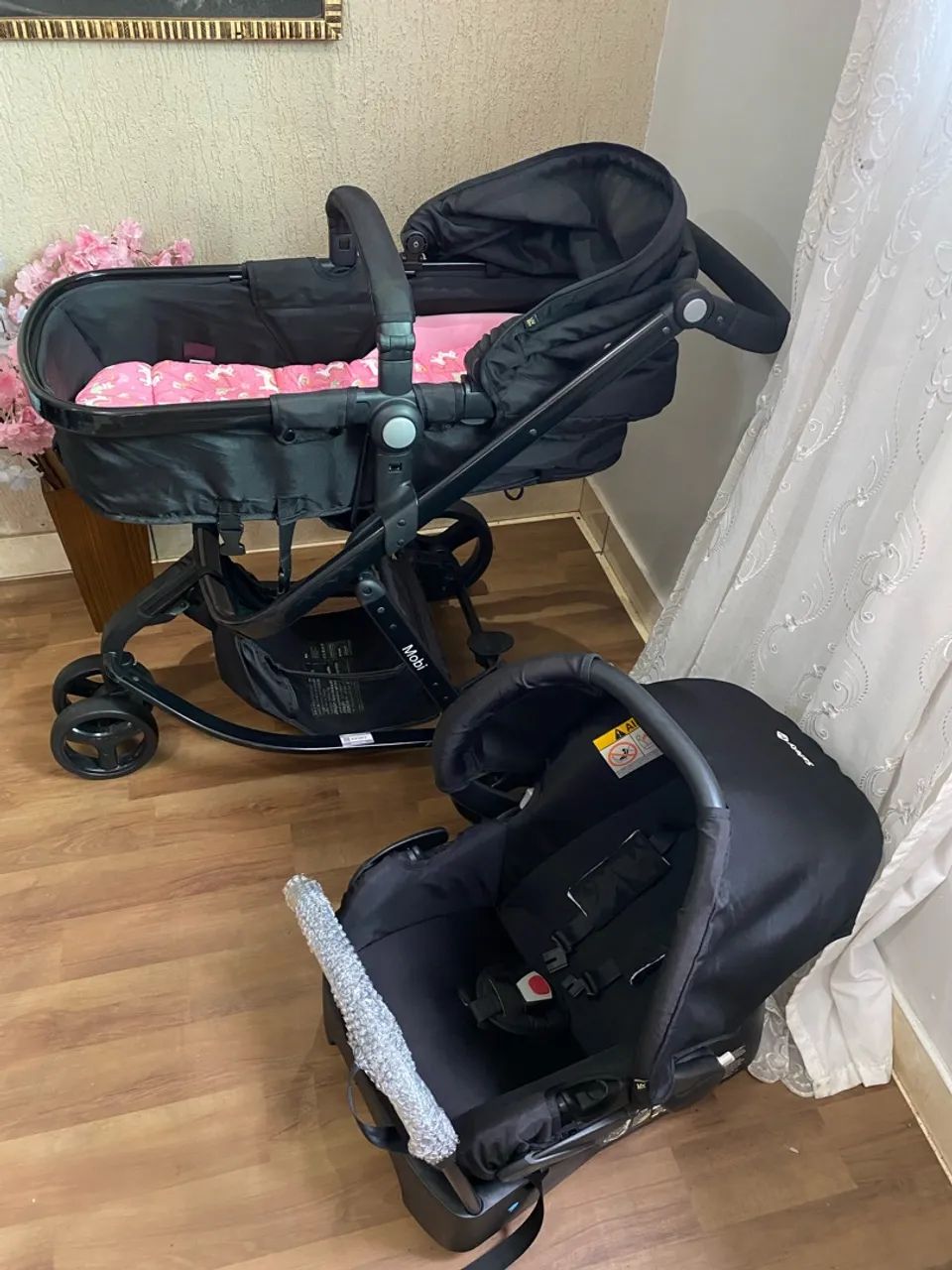 Carrinho Safety com bebê conforto e base  - Foto 3