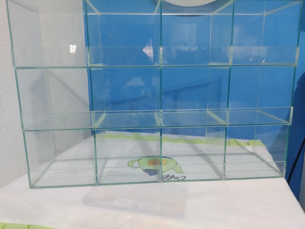 Vende-se baleiro 12 divisões 