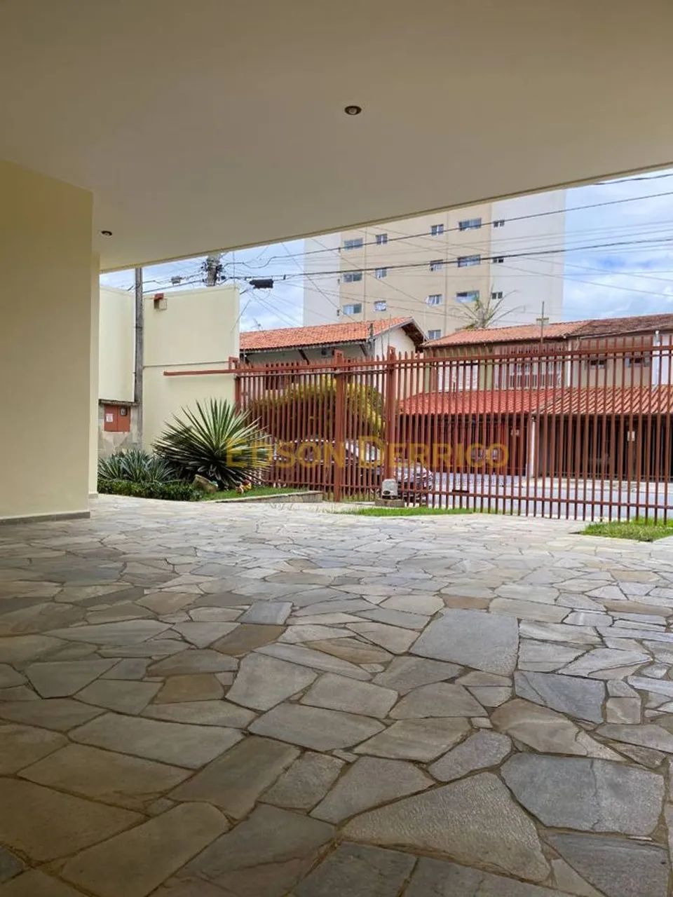 Sobrado com 5 Quartos, Vila Bourghese - Pindamonhangaba - Foto 3