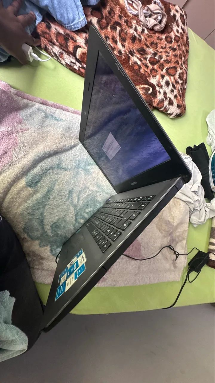 Vendo Notebook Positivo Stilo XR2990, em bom estado e funcionando. - Foto 4