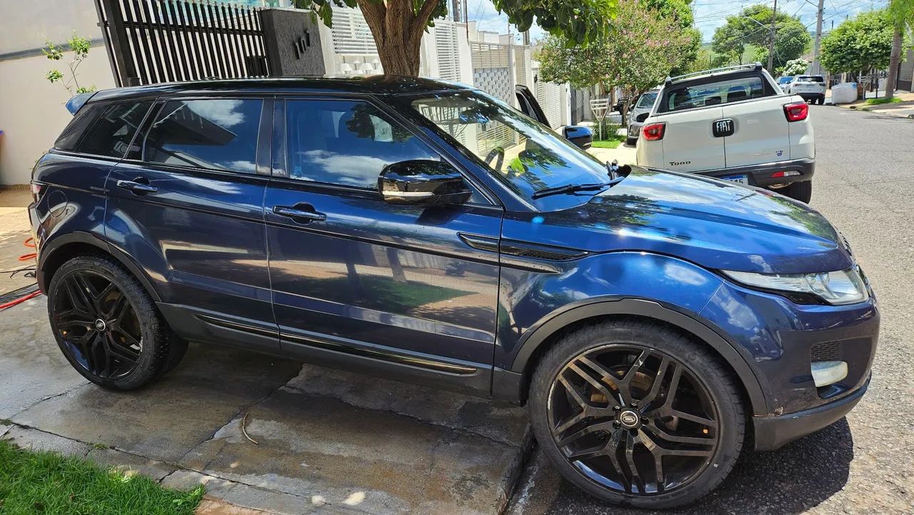 Land Rover Range Rover Evoque Pure 2.0 Aut. 5P 2013