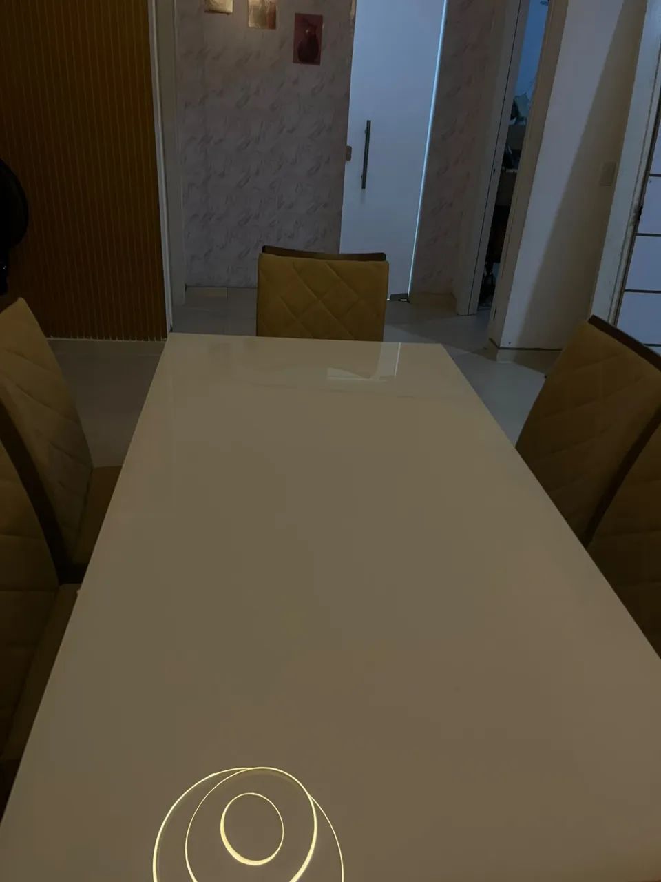 Vendo mesa de jantar 6 lugares  - Foto 2