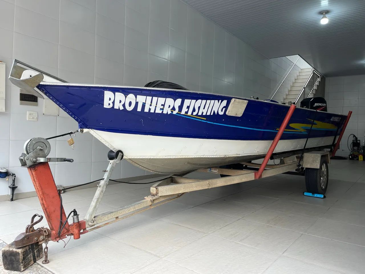 Barco Maresias Wave 600 