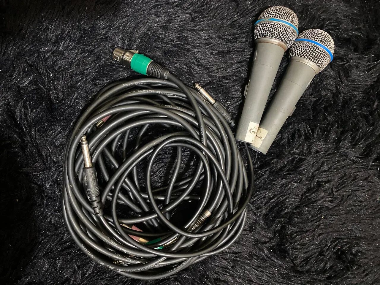Par de microfones com fio perfeito estado - Foto 3
