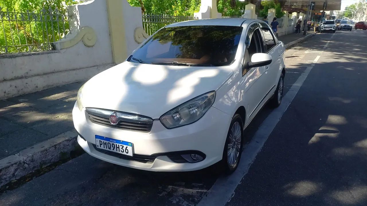 Fiat Grand Siena Grand Siena ESSENCE 1.6 Flex 16V 2015