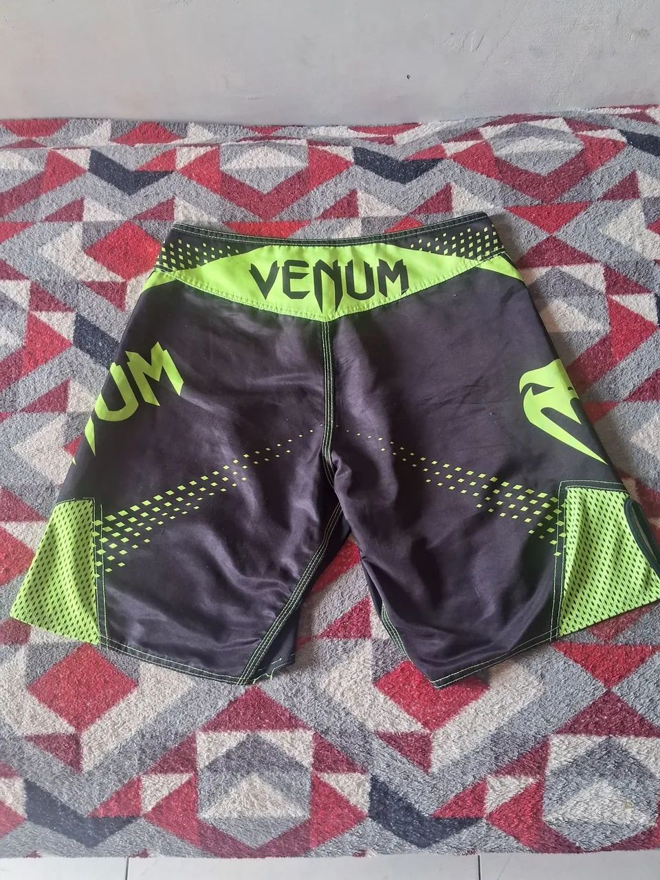 Bermuda venum tamanho 44 - Foto 2