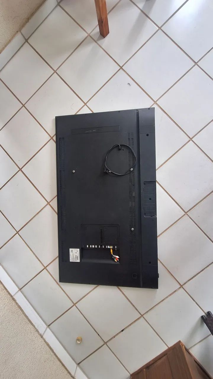 2TV's  P/TIRAR PEÇAS "55" e "24"polegadas - Foto 2