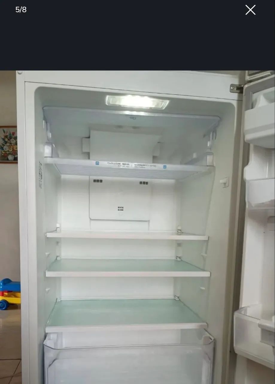 Geladeira Electrolux semi nova  - Foto 3