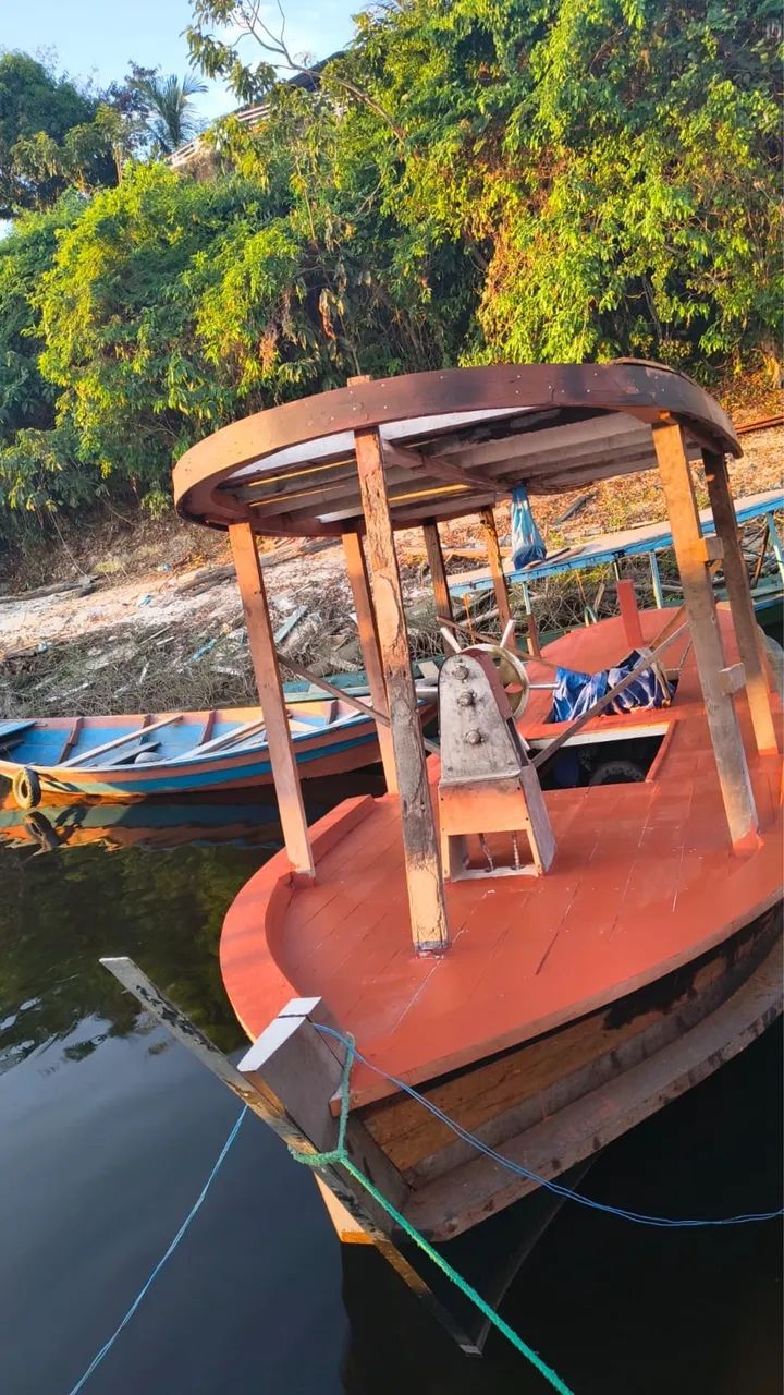Em Manacapuru vendo esse barco  - Foto 4