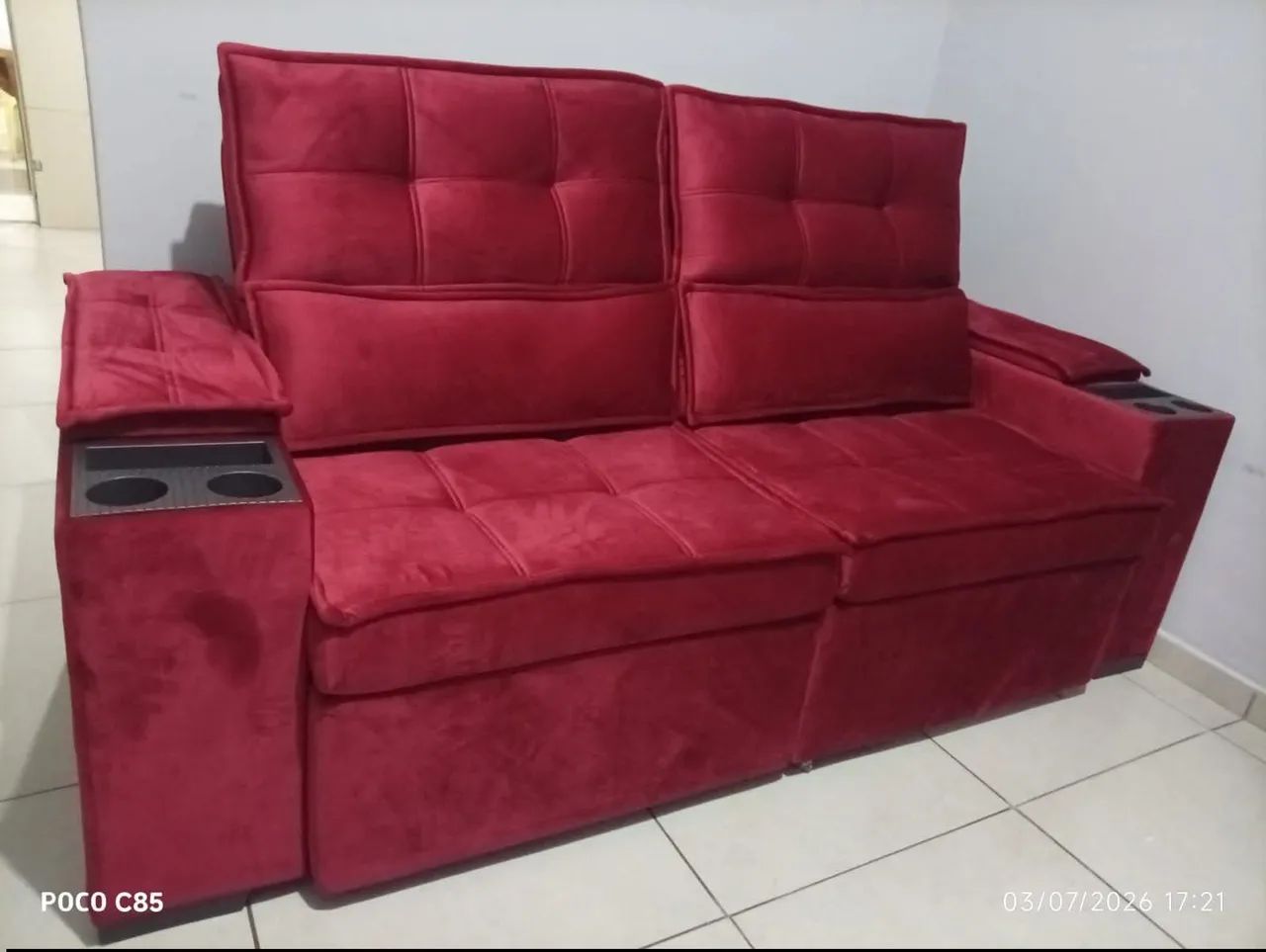 Sofá retrátil e reclinável novos 