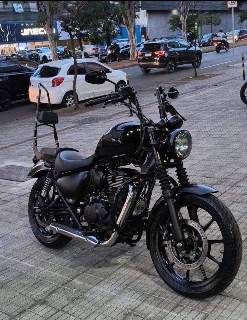 Meteor 350 - Foto 2