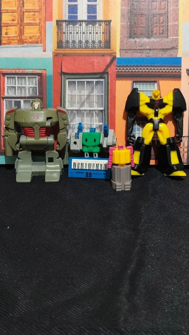Kit Transformers - Bumblebee + Brawl + 2 Mini Figuras de Brinde