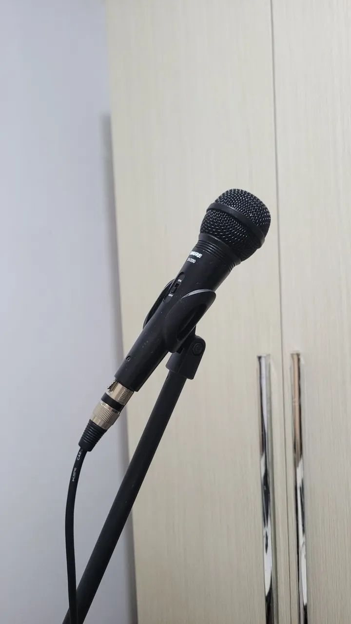 Microfone Shure SV-200 + Suporte + Cabo P10