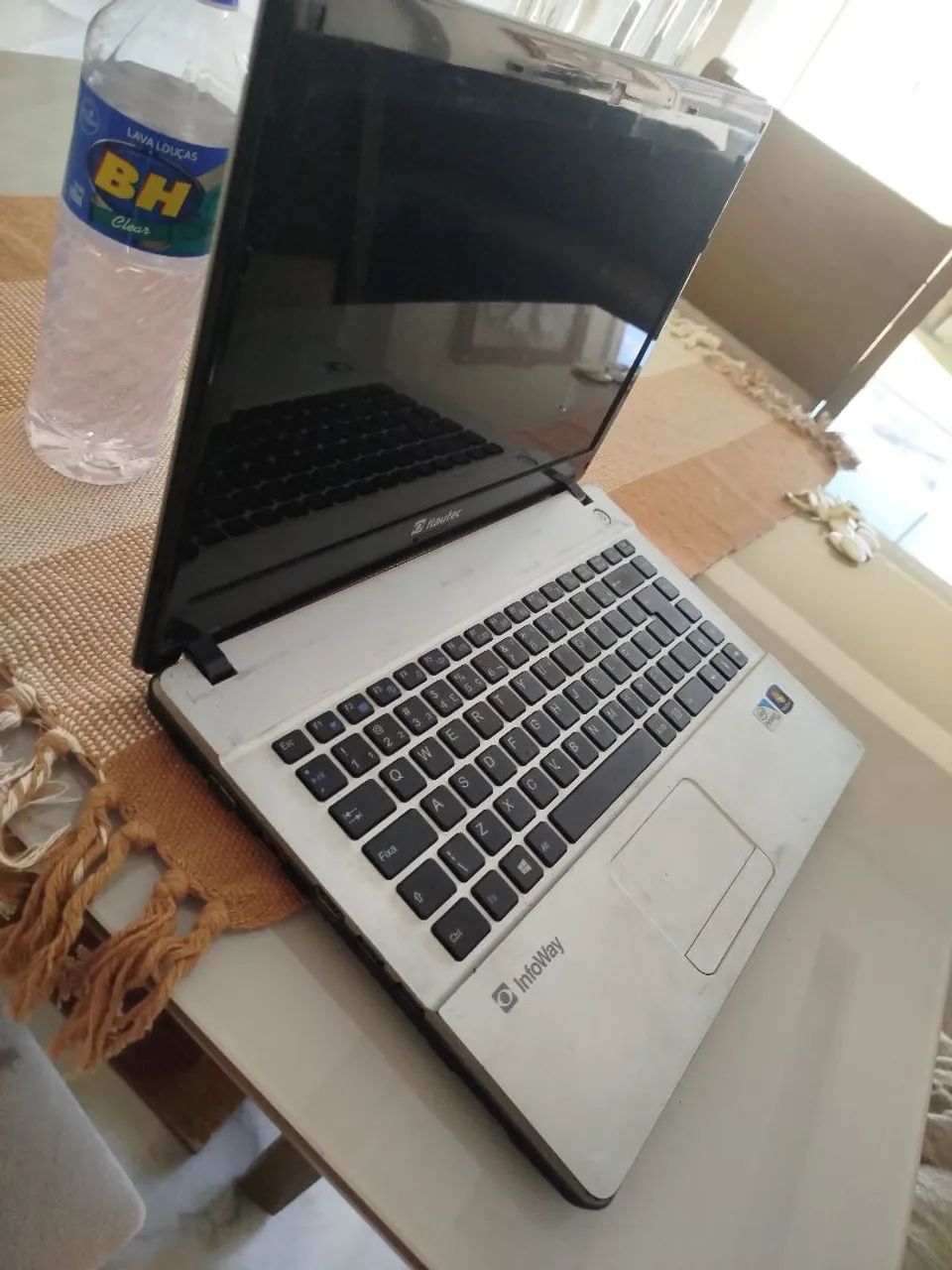 Notebook Celeron Itautec 4 GB SSD 120 GB funcionando - Foto 3