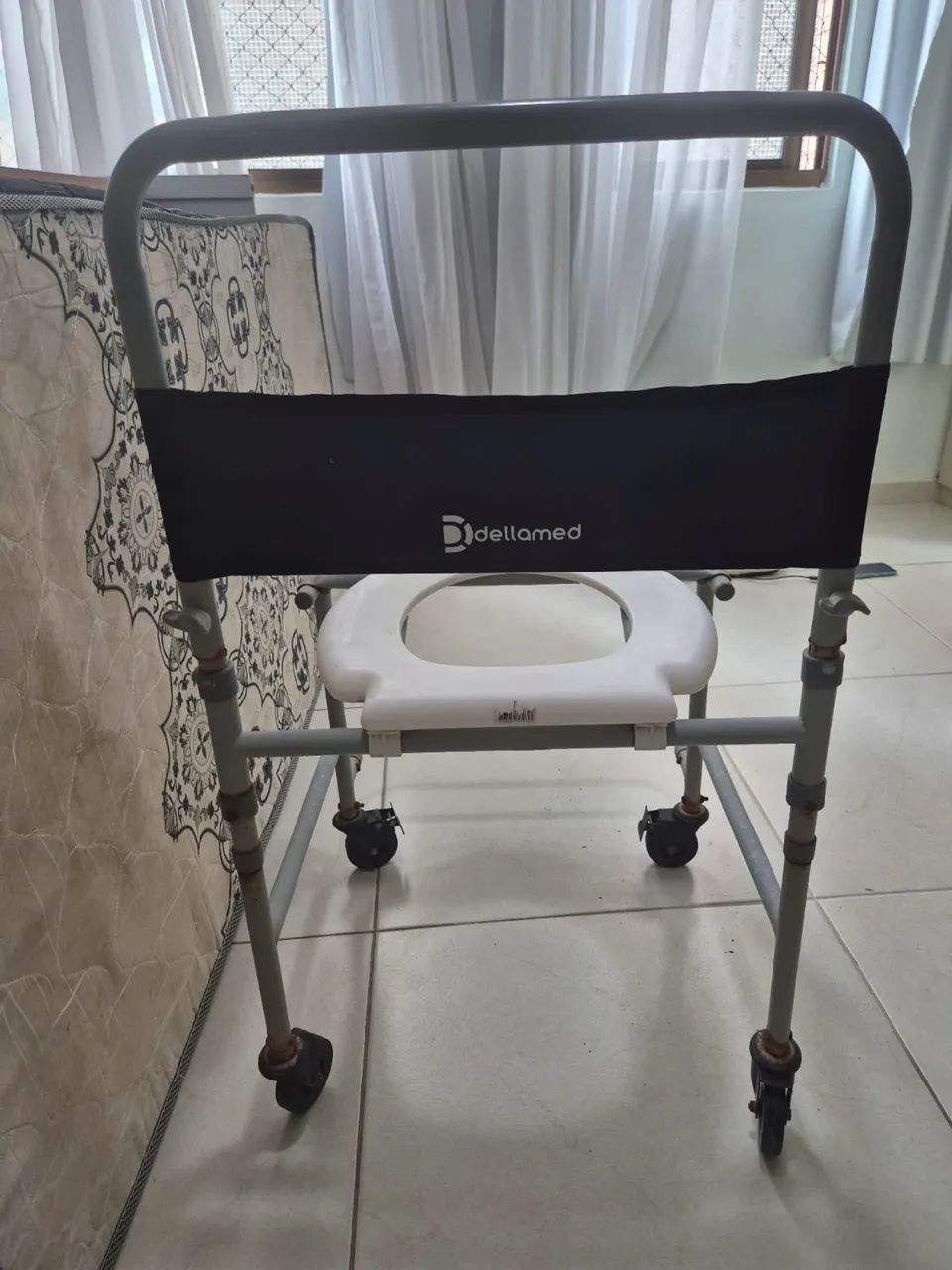 Cadeira de banho Dellamed - Foto 4