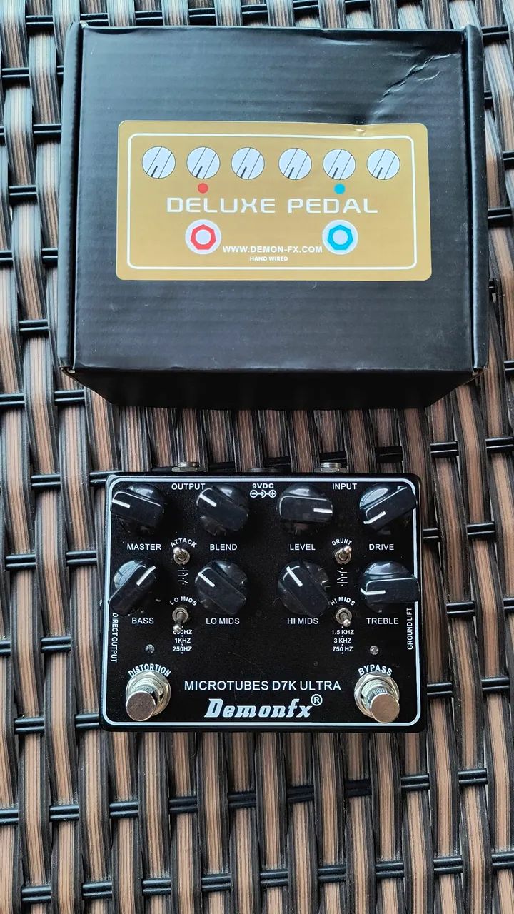 Pedal de Overdrive Demon Fx Microtubes D7K Ultra Para Baixo Preto